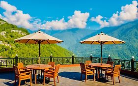 Staynest Yeasel Gangtok - Pime Location Hotel - Best Rated Property Of 2024-25